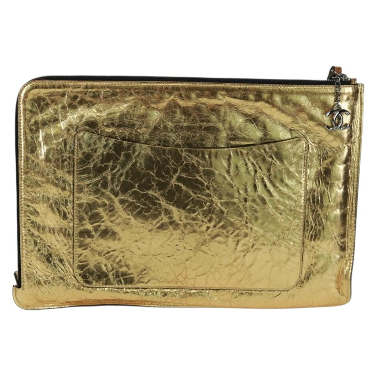 Chanel Feminine Pouch Crinkled Leather, Gold, Leather, Clutch