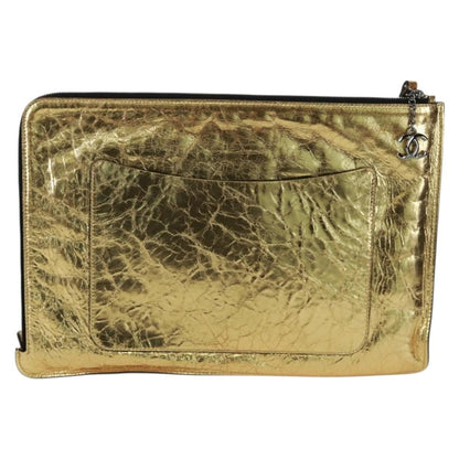 Chanel Feminine Pouch Crinkled Leather, Gold, Leather, Clutch