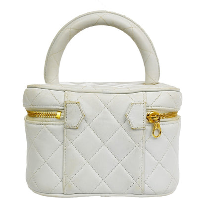 Chanel Classic Vanity Case Quilted Caviar, WHITE, LEATHER, Toiletry Case