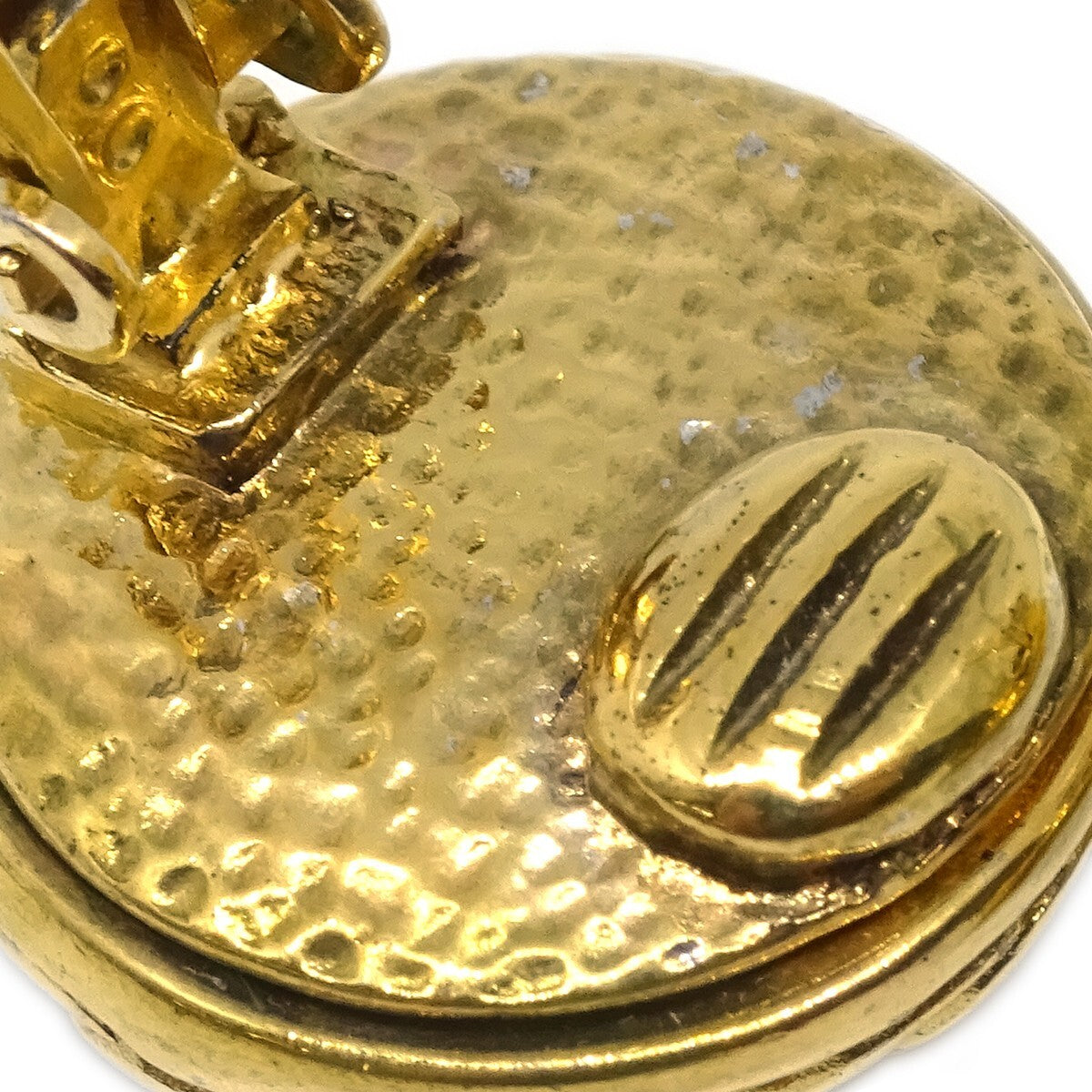 Chanel CC Round Earrings Metal and Crystal, GOLD, GOLD_PLATED, Earrings