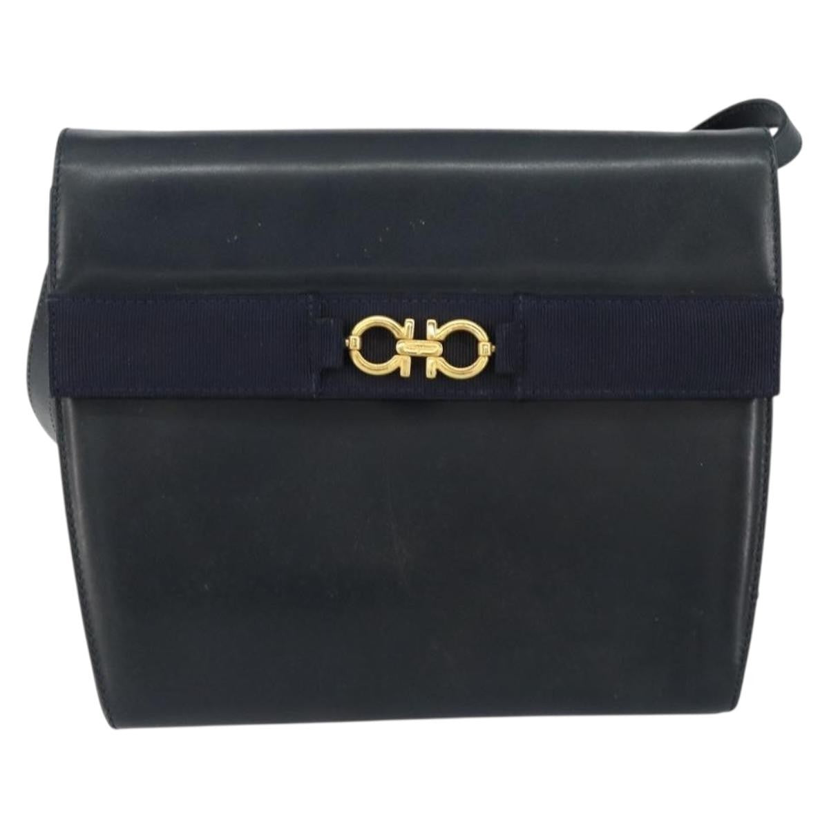 Salvatore Ferragamo Gancini Shoulder Bag Leather, BLACK, LEATHER, Shoulder bag