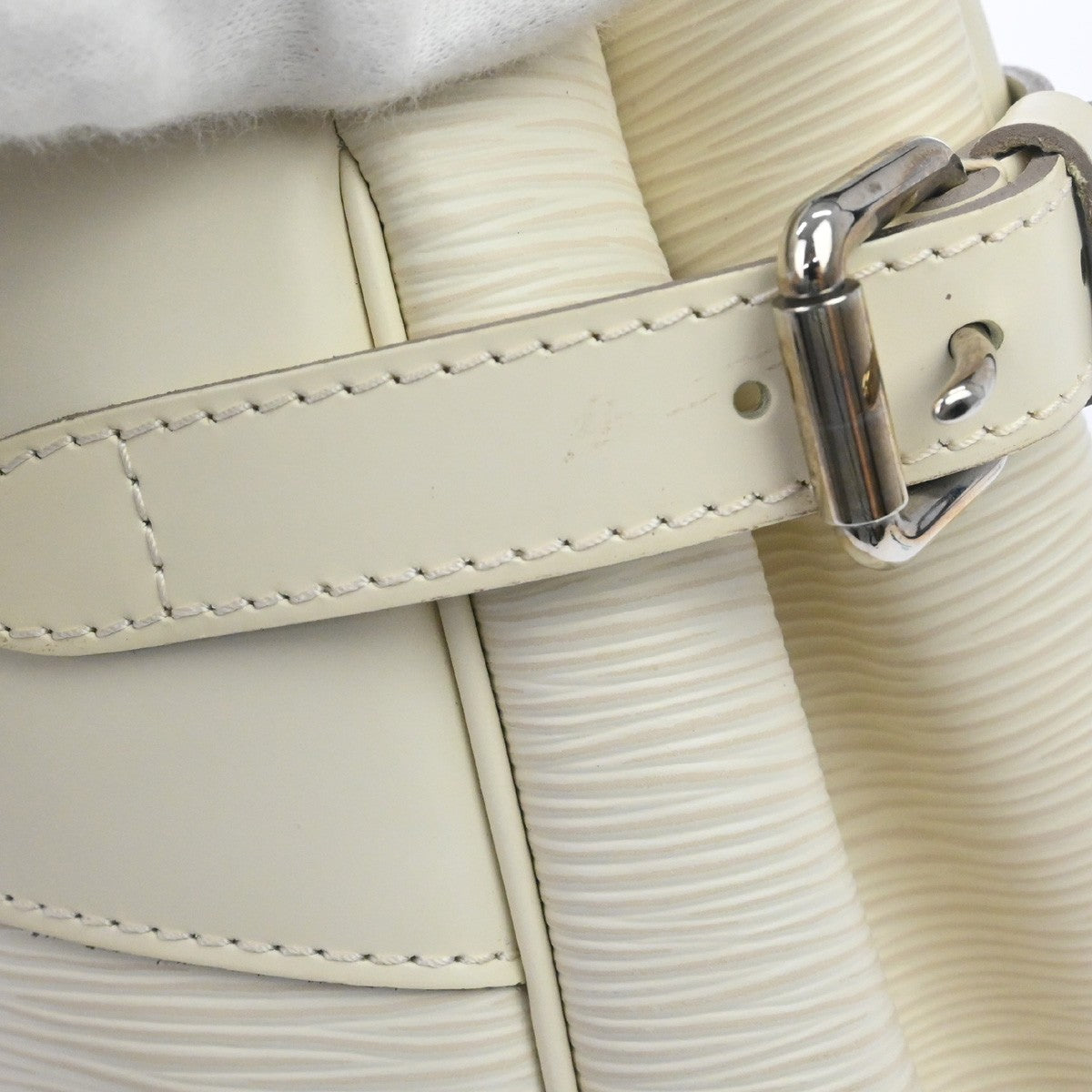Louis Vuitton Passy Tote Epi Leather, White, Leather, Handbag
