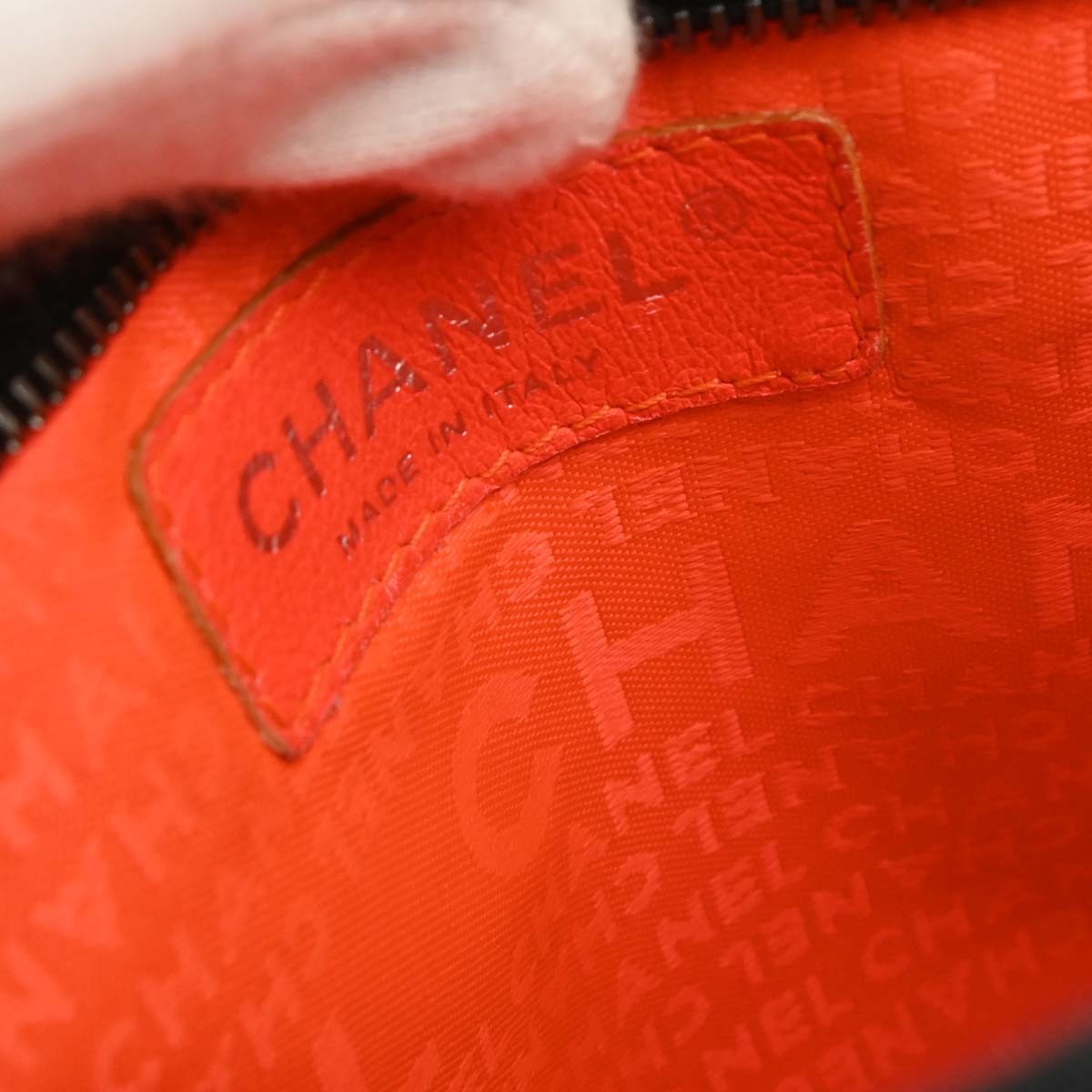 Chanel Lax Pochette Leather, BLACK, LEATHER, Clutche & pouche