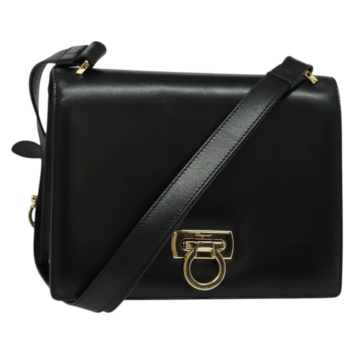 Salvatore Ferragamo Gancini Shoulder Bag Leather, BLACK, LEATHER, Shoulder bag