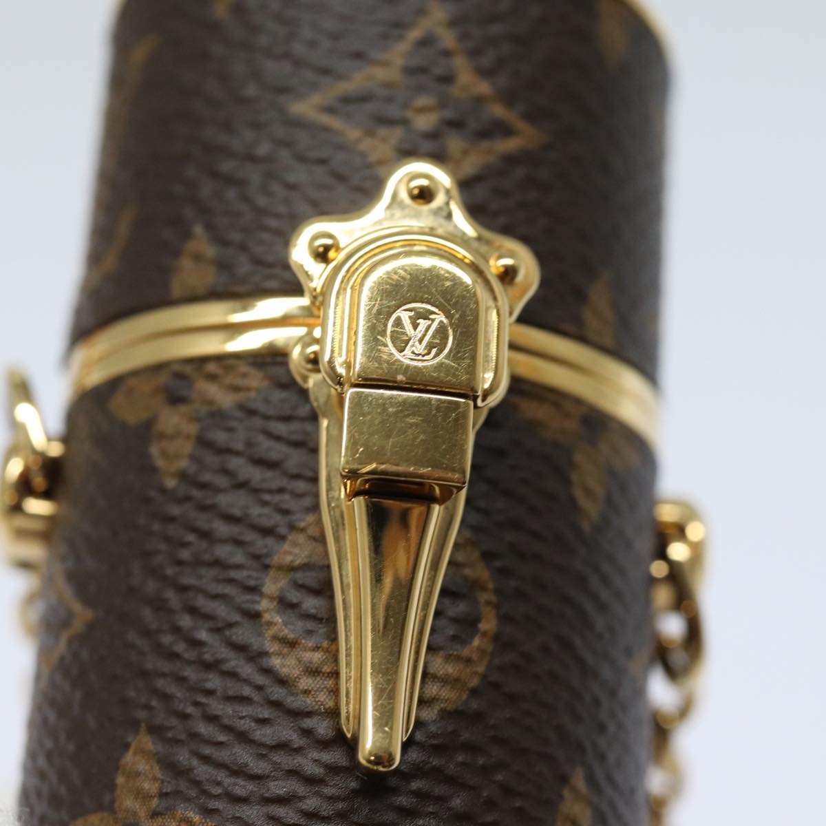 Louis Vuitton Lipstick Case on Chain Monogram Canvas, BROWN, CANVAS, Clutche & pouche