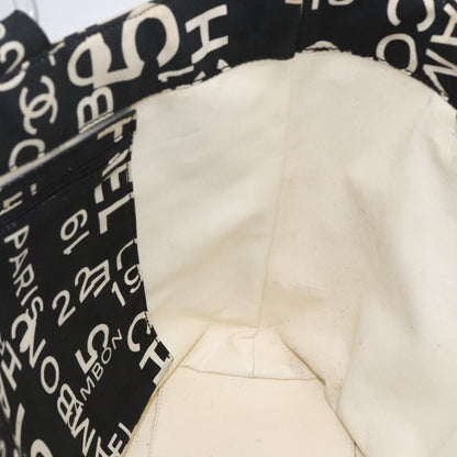 Chanel 31 Rue Cambon Beach Zip Tote Printed Canvas, BLACK, CANVAS, Tote bag