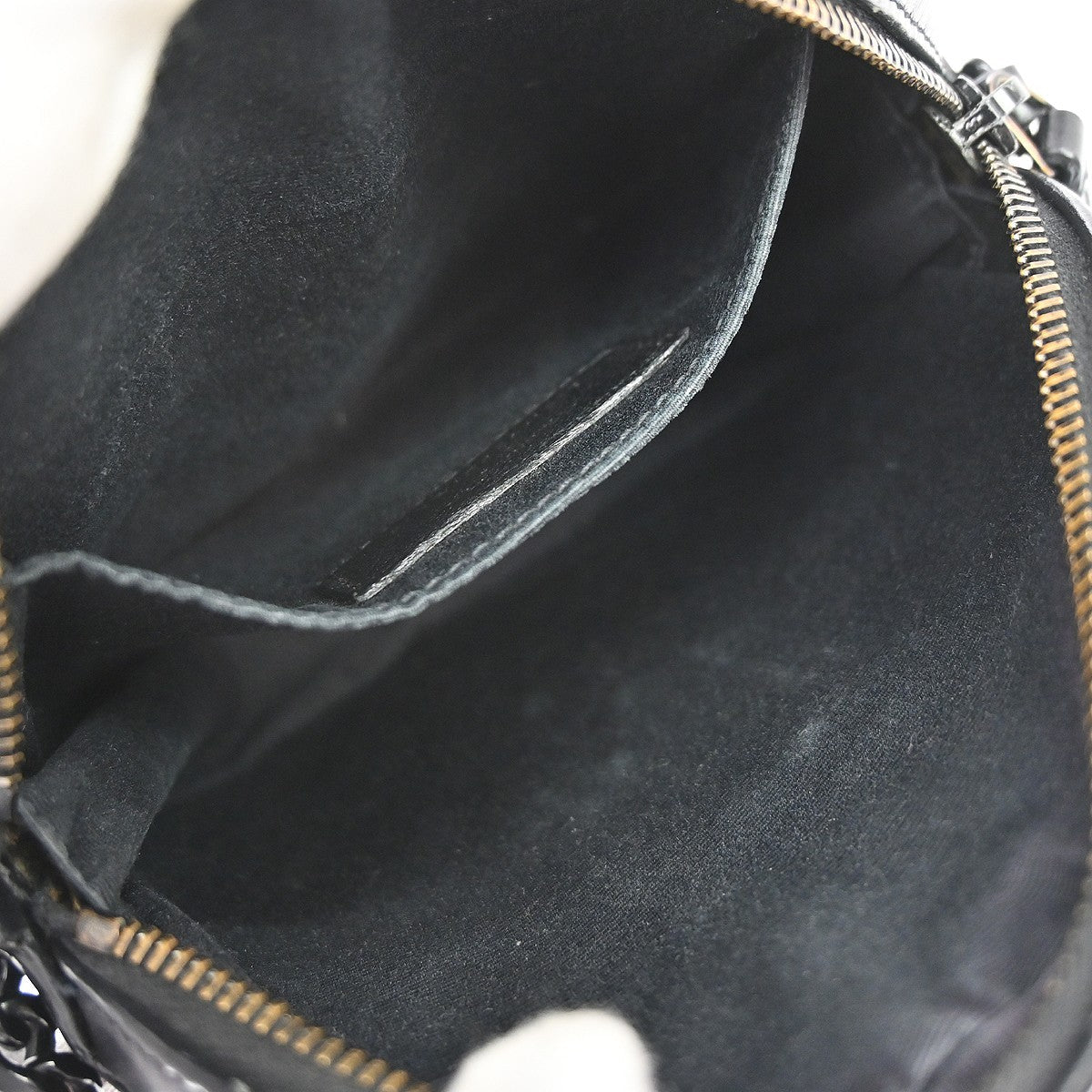 Saint Laurent Vinyle Round Camera - Brandsamsara