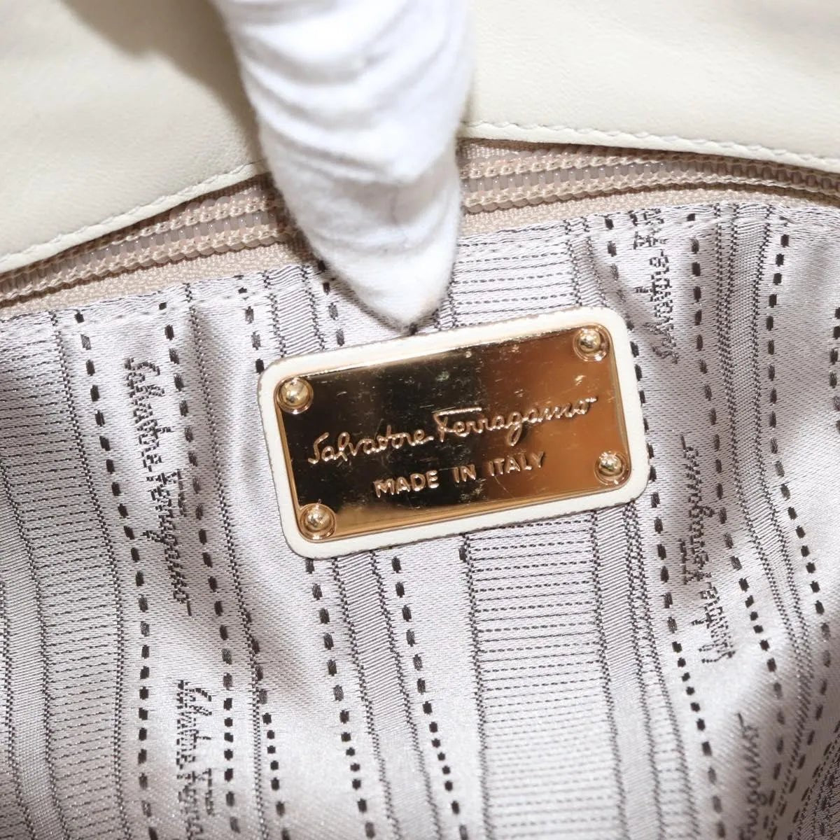 Salvatore Ferragamo Betulla Chain Tote - Brandsamsara