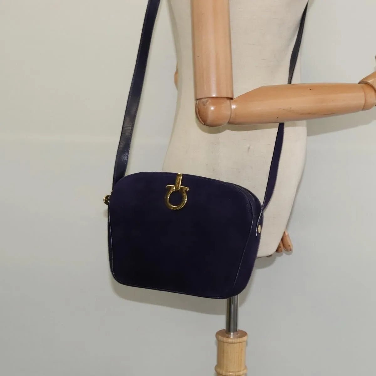 Salvatore Ferragamo Gancini - Brandsamsara