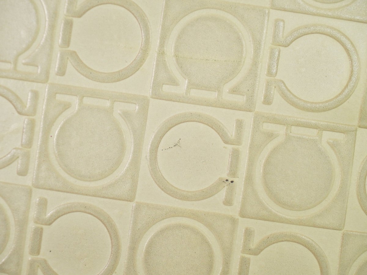 Salvatore Ferragamo Gancini Shoulder Bag - Brandsamsara