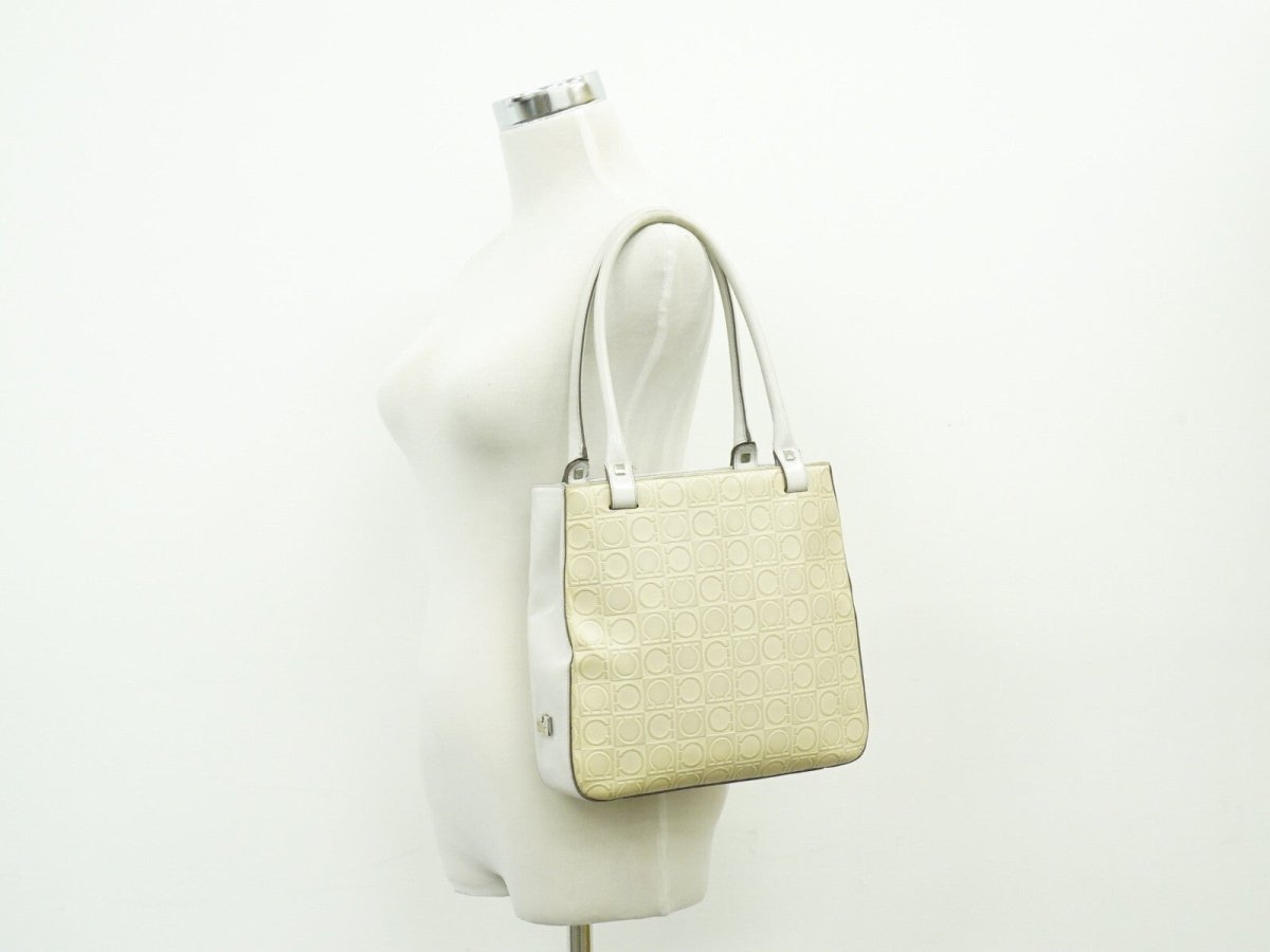 Salvatore Ferragamo Gancini Shoulder Bag - Brandsamsara