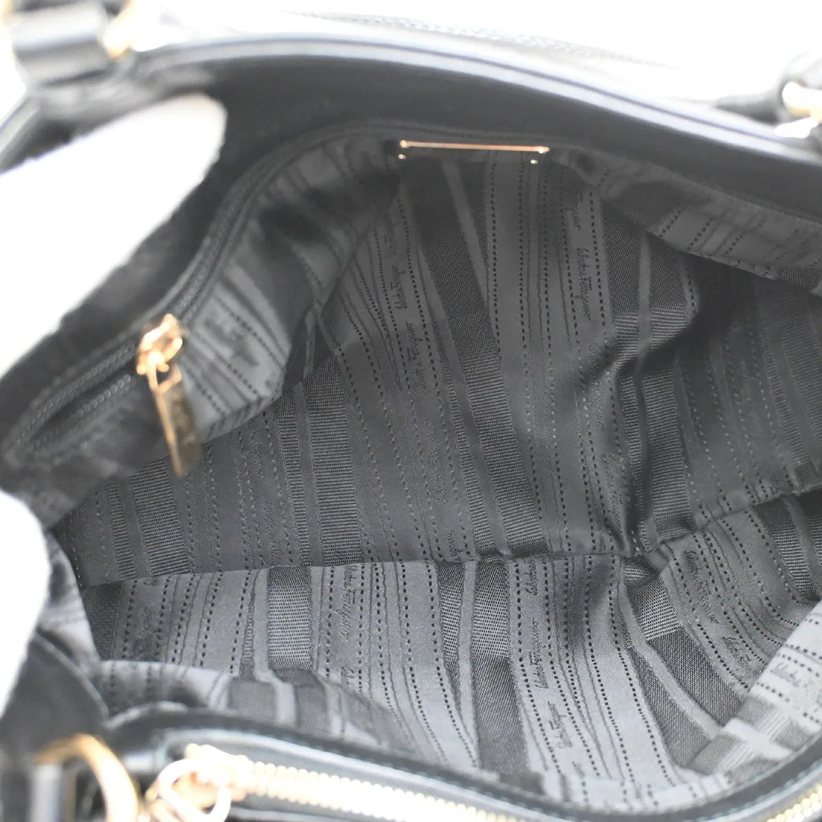 Salvatore Ferragamo Gancini Tote - Brandsamsara