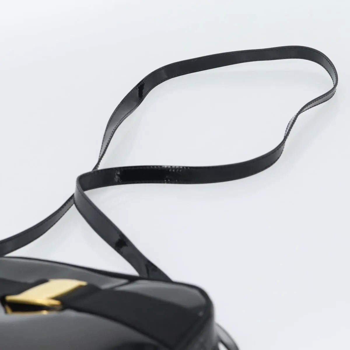 Salvatore Ferragamo Vala - Brandsamsara