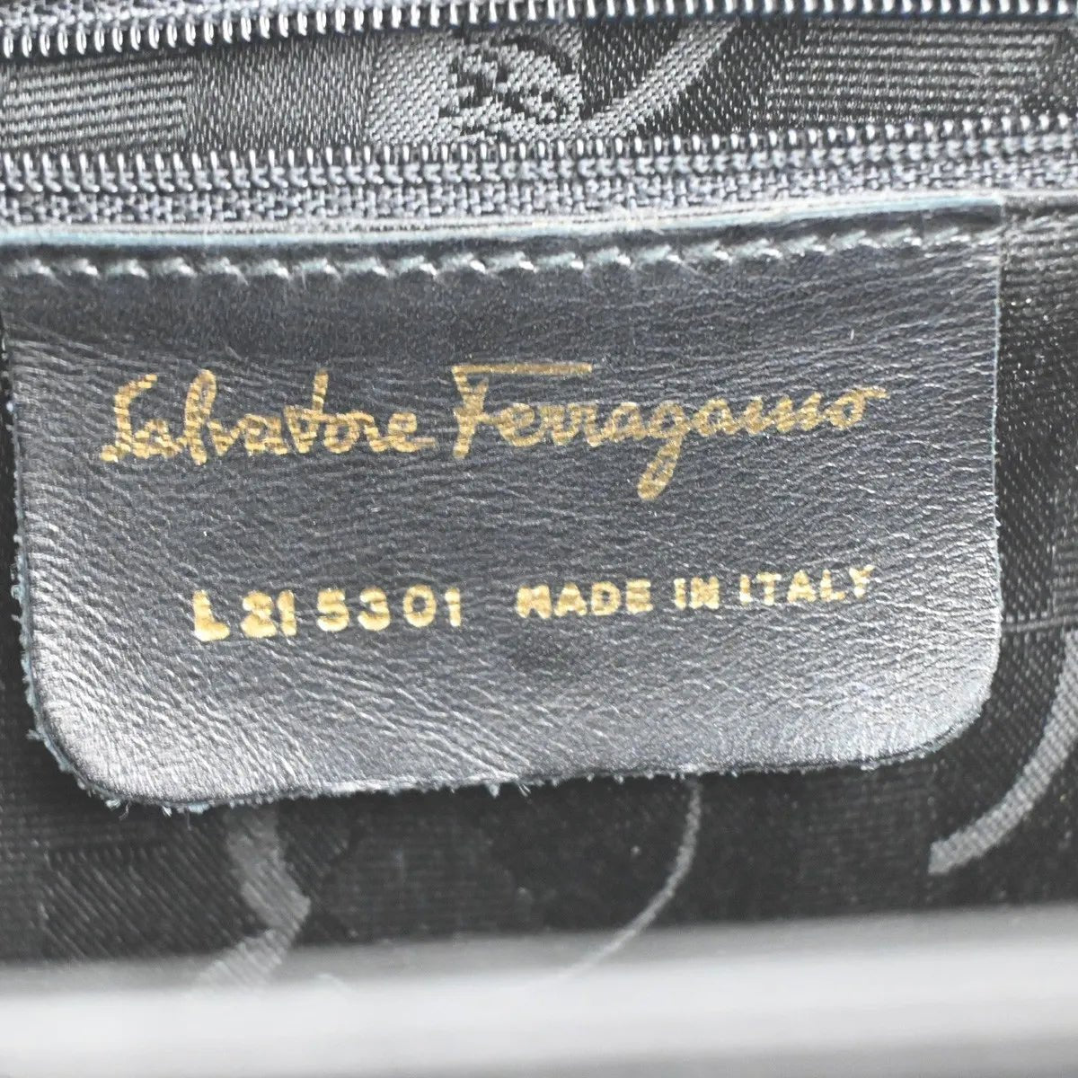 Salvatore Ferragamo Vala - Brandsamsara
