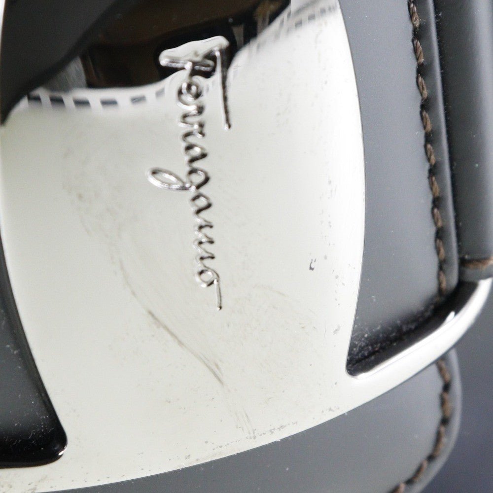 Salvatore Ferragamo Vala Shoulder Bag - Brandsamsara