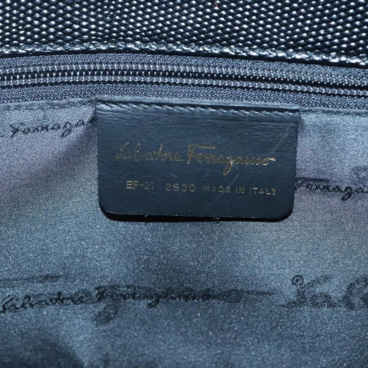 Salvatore Ferragamo Vintage Vara Bow Tote - Brandsamsara