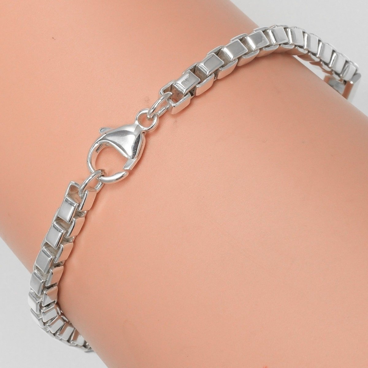 Tiffany & Co. Venetian Link Bracelet - Brandsamsara