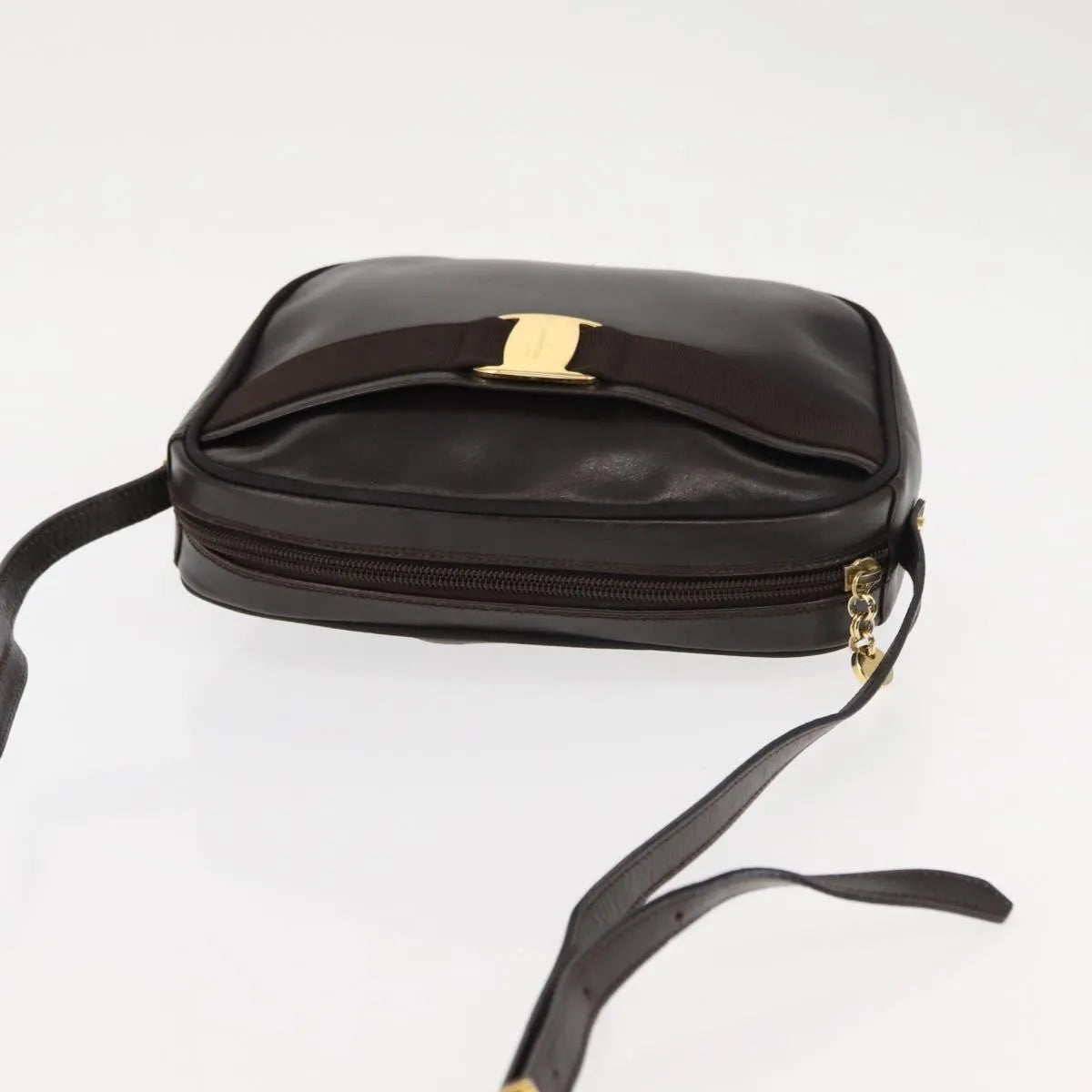 Salvatore Ferragamo Vara Bow camera Leather, Brown, Leather, Shoulder Bag