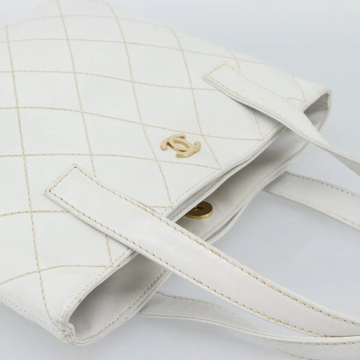 Chanel Surpique Tote Quilted Leather, White, Leather, Tote Bag