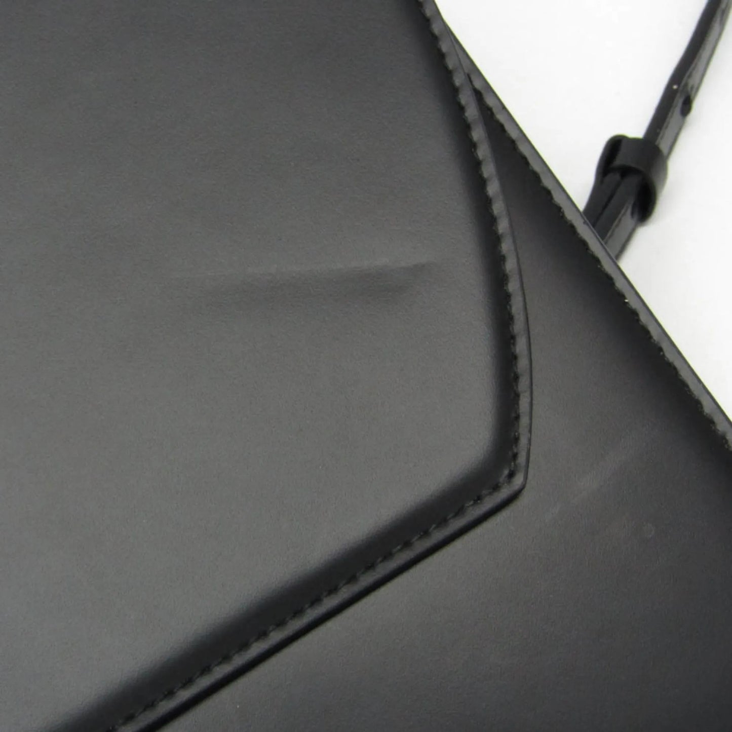 Salvatore Ferragamo Gancini Leather, Black, Leather, Shoulder Bag