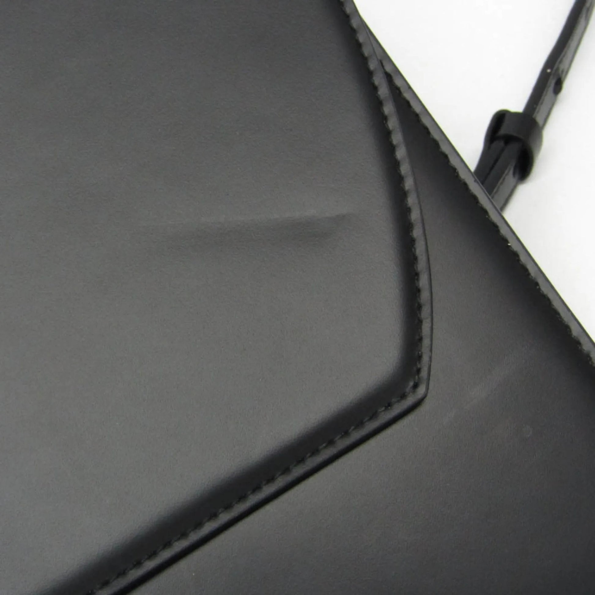 Salvatore Ferragamo Gancini Leather, Black, Leather, Shoulder Bag