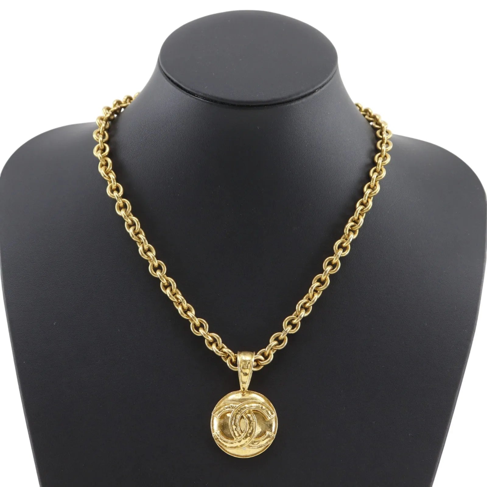 Chanel Vintage CC Round Pendant Long Metal, Gold, Gold Plated, Necklace