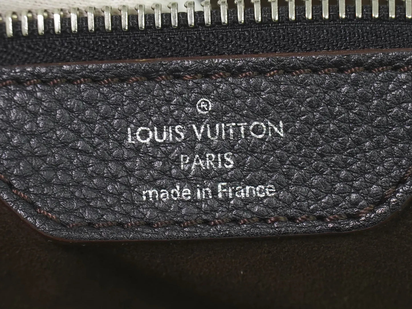Louis Vuitton L Hobo Mahina Leather, Black, Leather, Shoulder Bag
