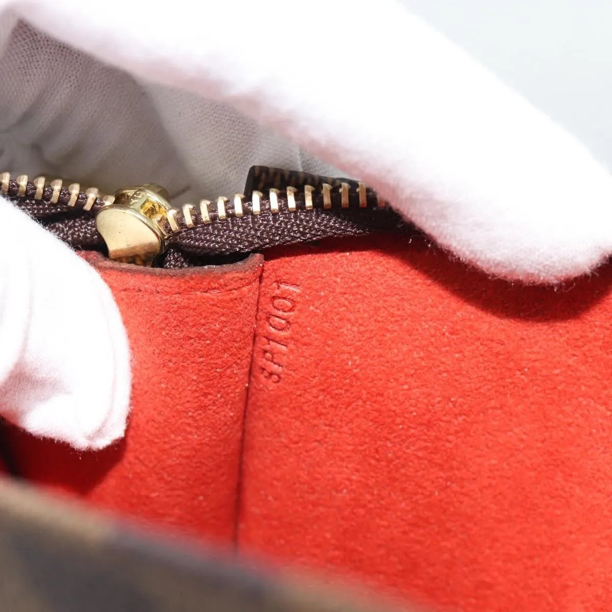 Louis Vuitton Marais Bucket Zip Damier, Brown, Canvas, Clutch