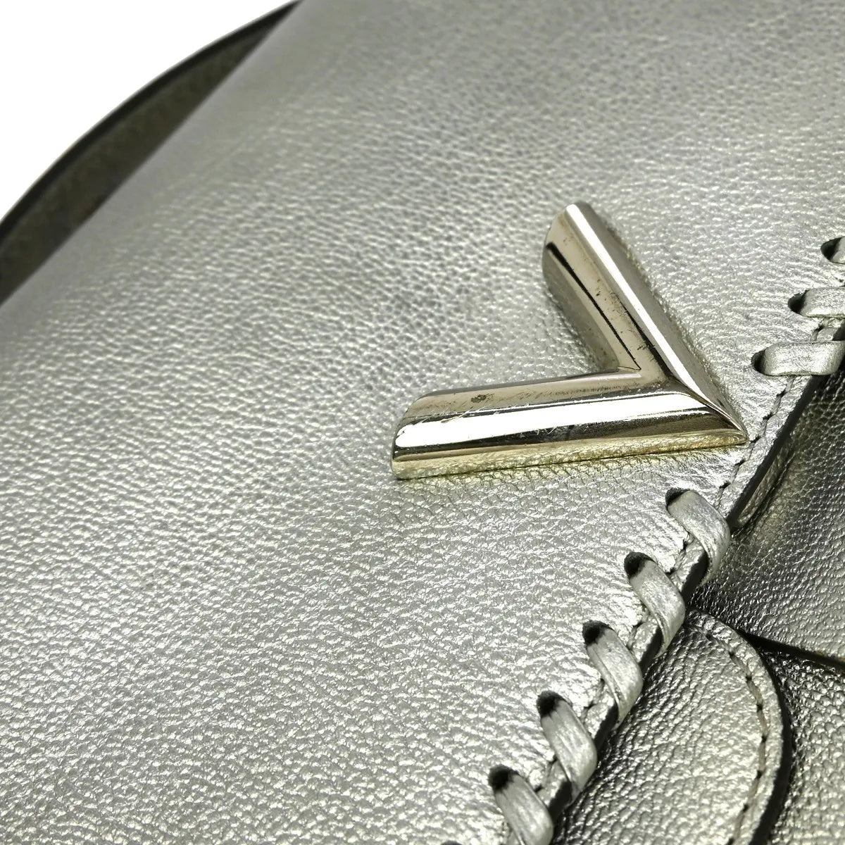 Louis Vuitton Very Chain Monogram Leather, Silver, Leather, Handbag