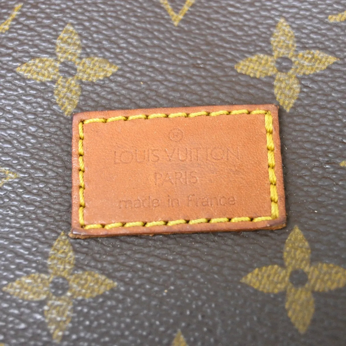 Louis Vuitton Saumur Canvas, Brown, Canvas, Shoulder Bag