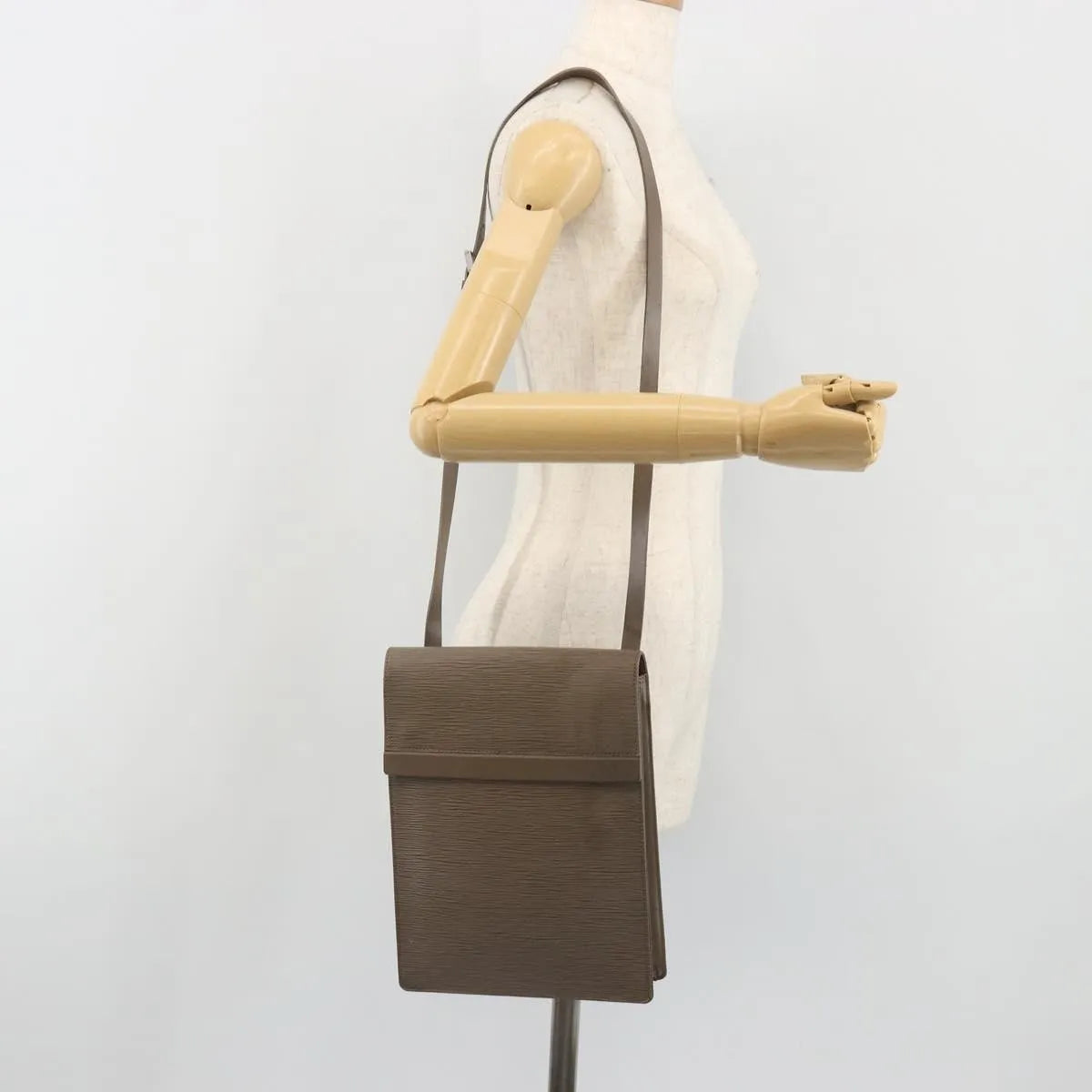 Louis Vuitton Ramatuelle Epi Leather, Brown, Leather, Shoulder Bag