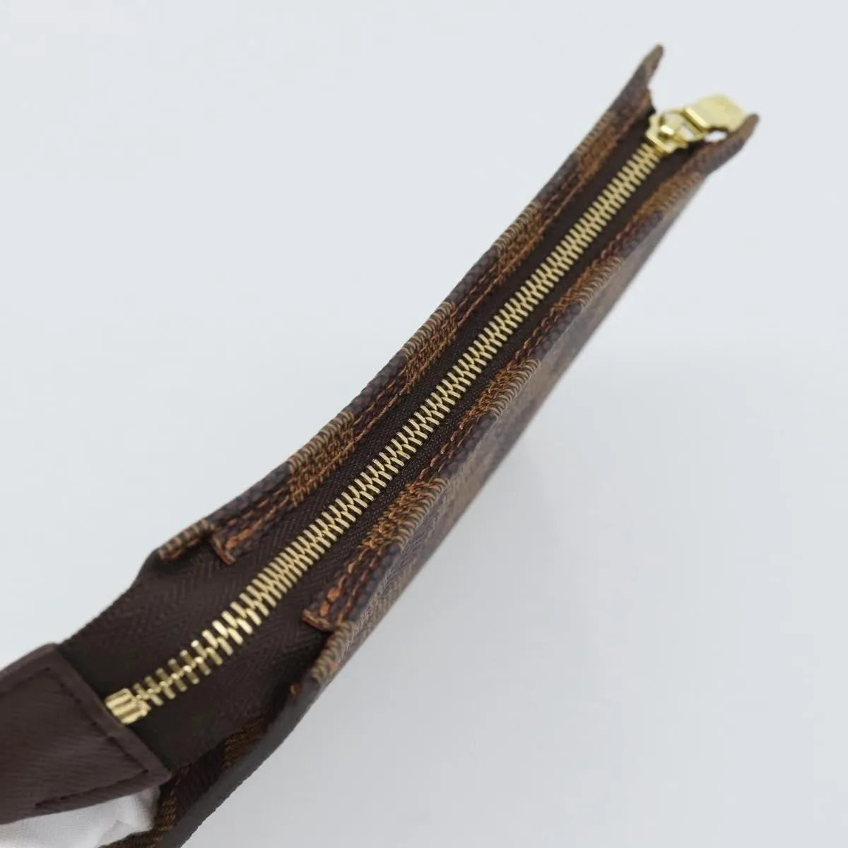 Louis Vuitton Marais Bucket Zip Damier, Brown, Canvas, Clutch