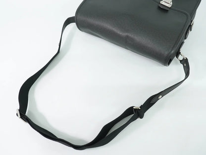 Louis Vuitton Alexei Messenger Taiga Leather, Black, Leather, Shoulder Bag