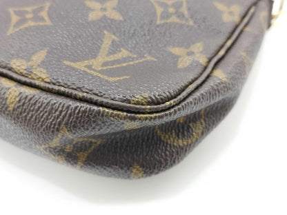 Louis Vuitton Pochette Accessoires Monogram Canvas, Brown, Canvas, Clutch