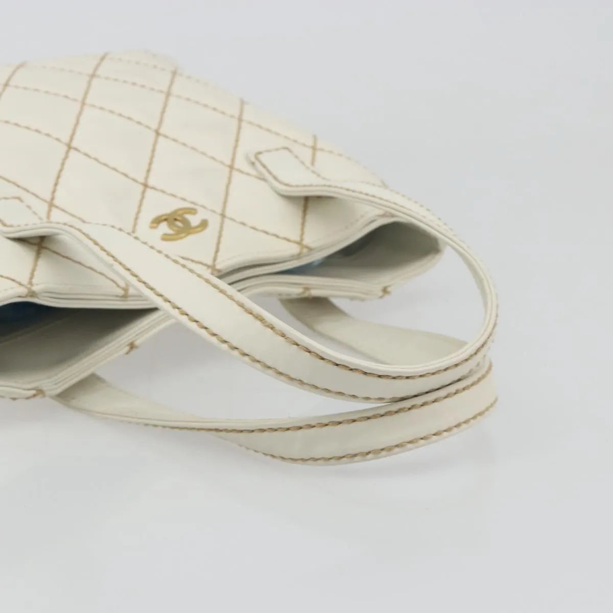 Chanel Surpique Tote Quilted Leather, White, Leather, Tote Bag