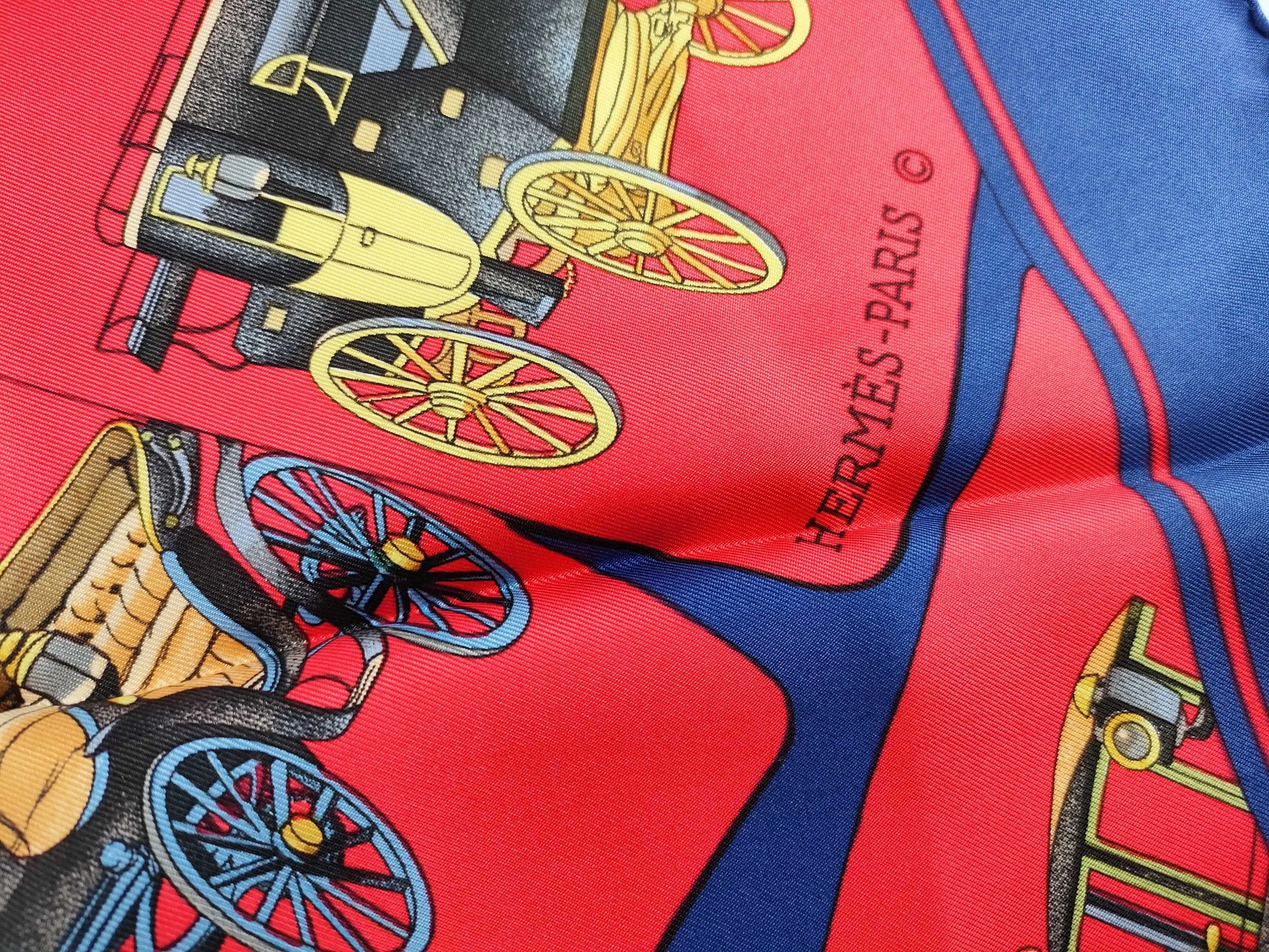 Hermes Carré 90 Silk multicolor, Multicolour, Silk, Scarf