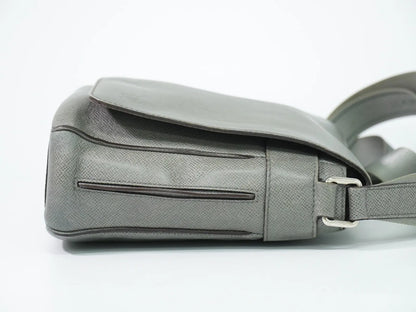 Louis Vuitton Roman Taiga Leather, Gray, Leather, Shoulder Bag