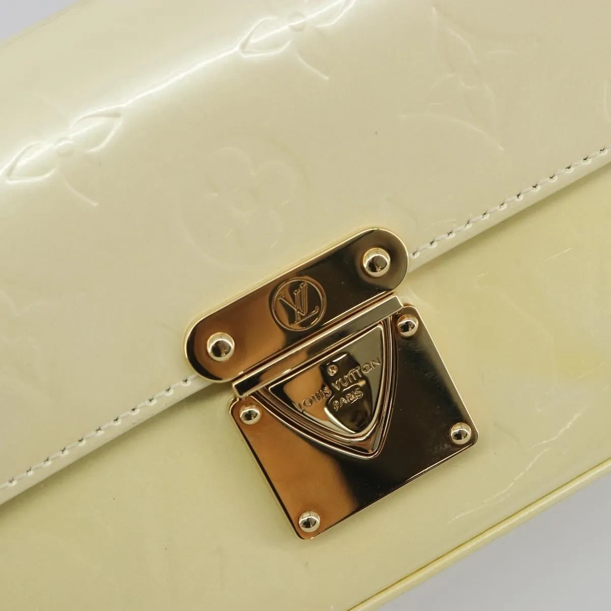 Louis Vuitton Malibu Street Monogram Patent leather, Beige, Patent Leather, Shoulder Bag