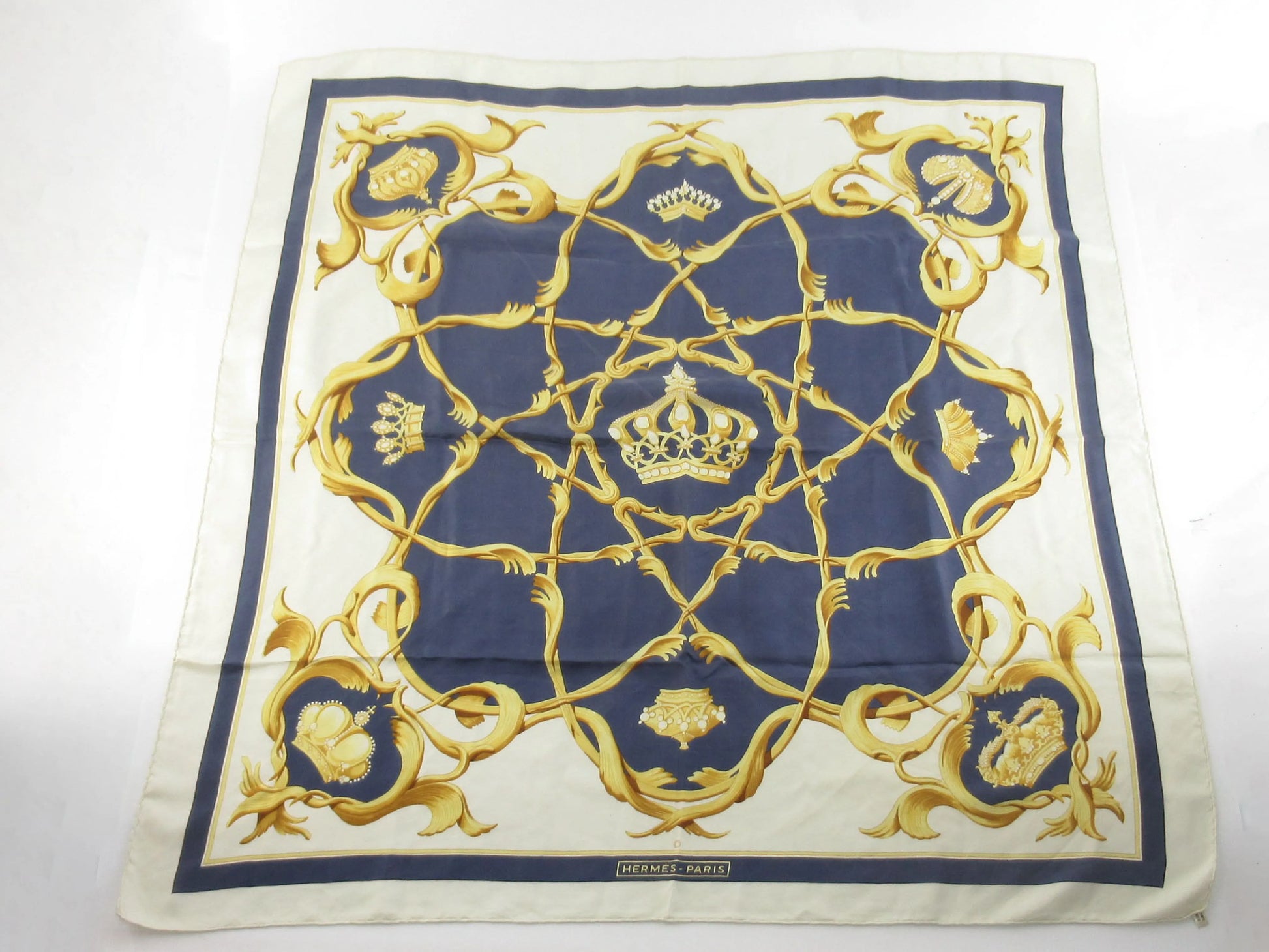 Hermes Carré 90 Silk multicolor, Multicolour, Silk, Scarf