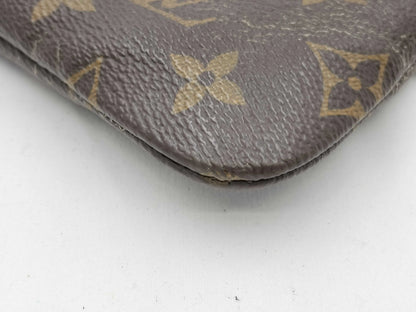 Louis Vuitton Etui Voyage Monogram Canvas, Brown, Canvas, Clutch