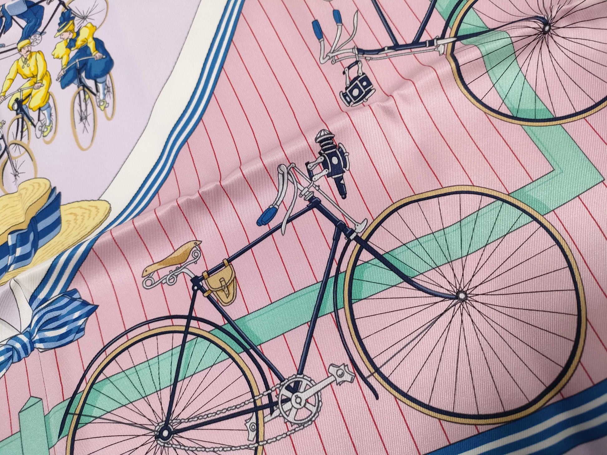 Hermes Carré 70 Silk, Pink, Silk, Scarf