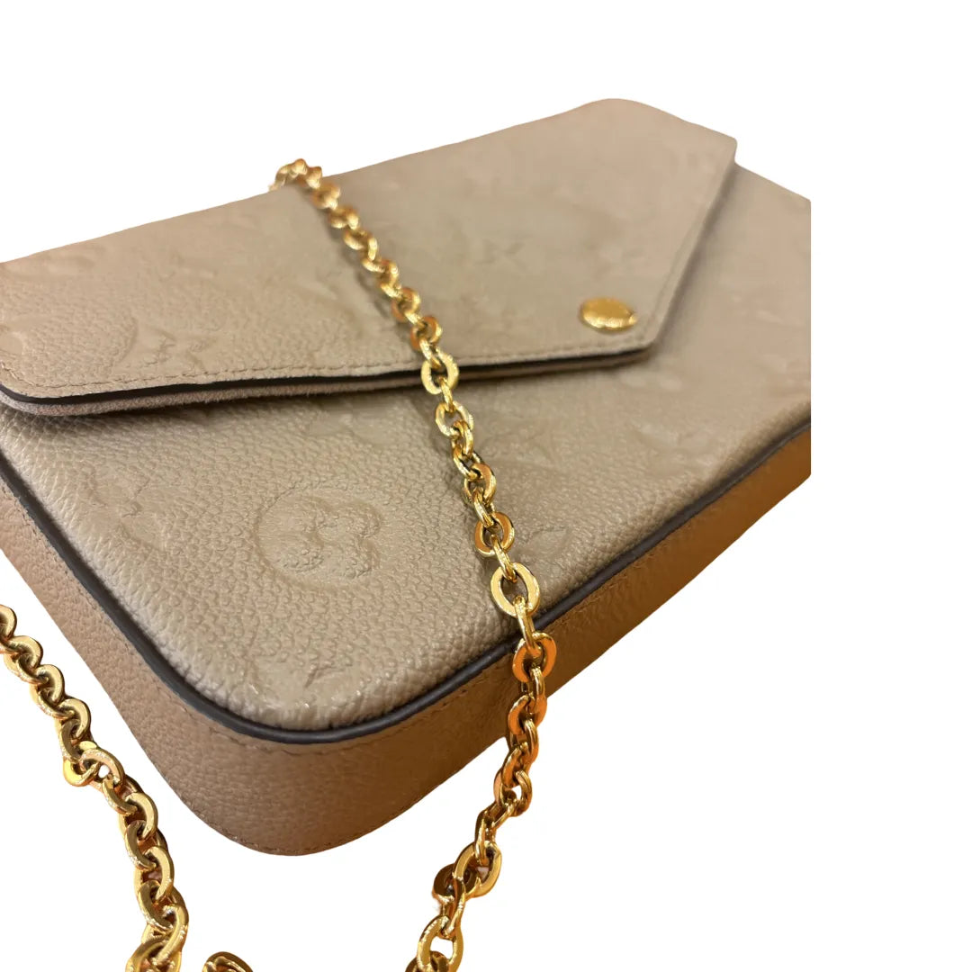 Louis Vuitton Felicie Chain Metallic Monogram Vernis, Beige, Calfskin, Clutch