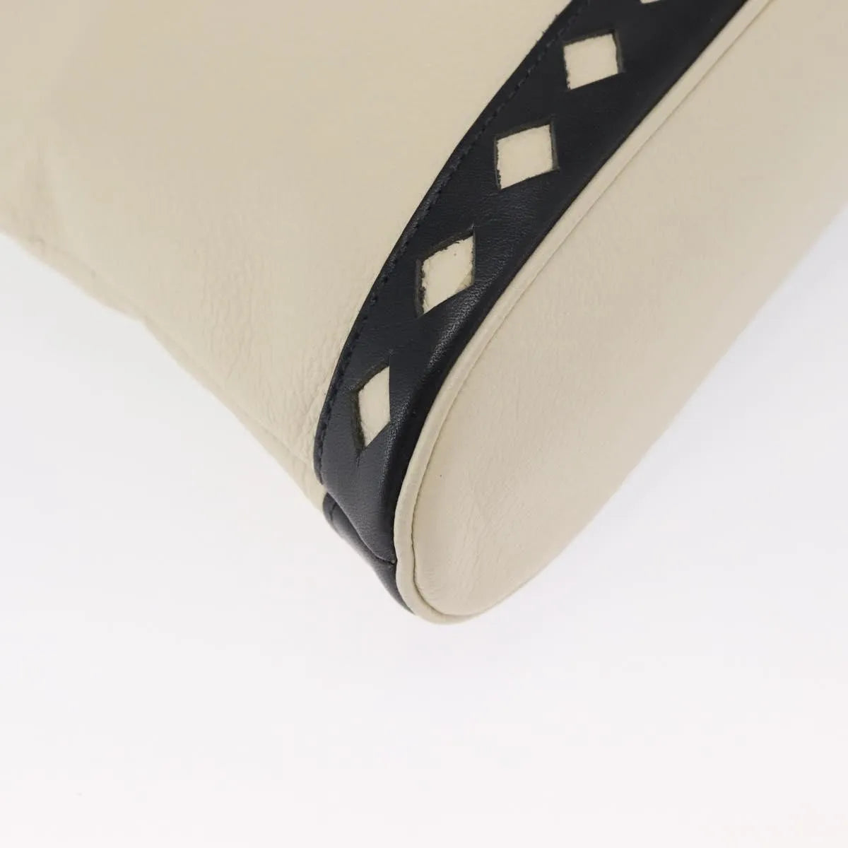 Saint Laurent Vintage handbag Leather, White, Leather, Handbag