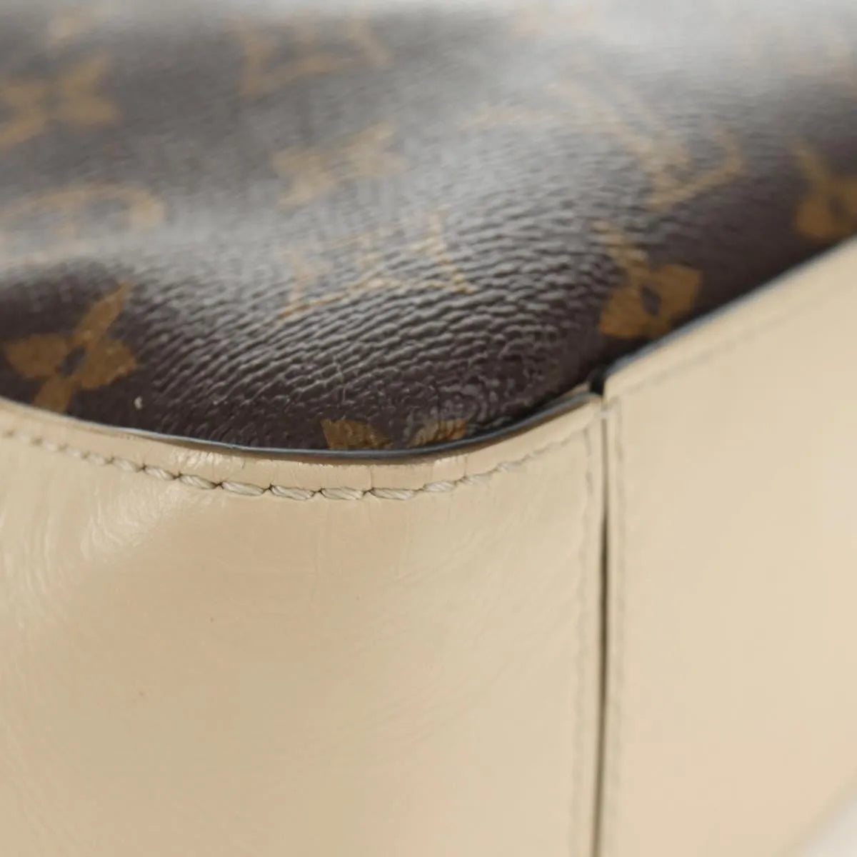 Louis Vuitton Saintonge Monogram Canvas with Leather, Brown, Canvas, Shoulder Bag