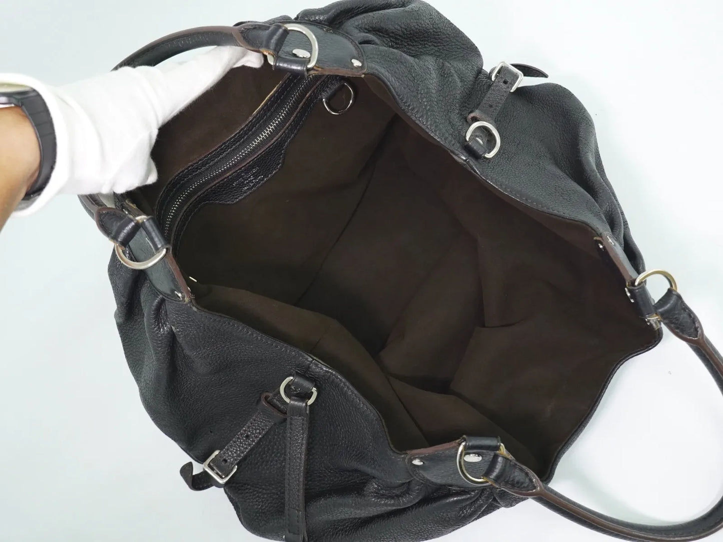 Louis Vuitton L Hobo Mahina Leather, Black, Leather, Shoulder Bag