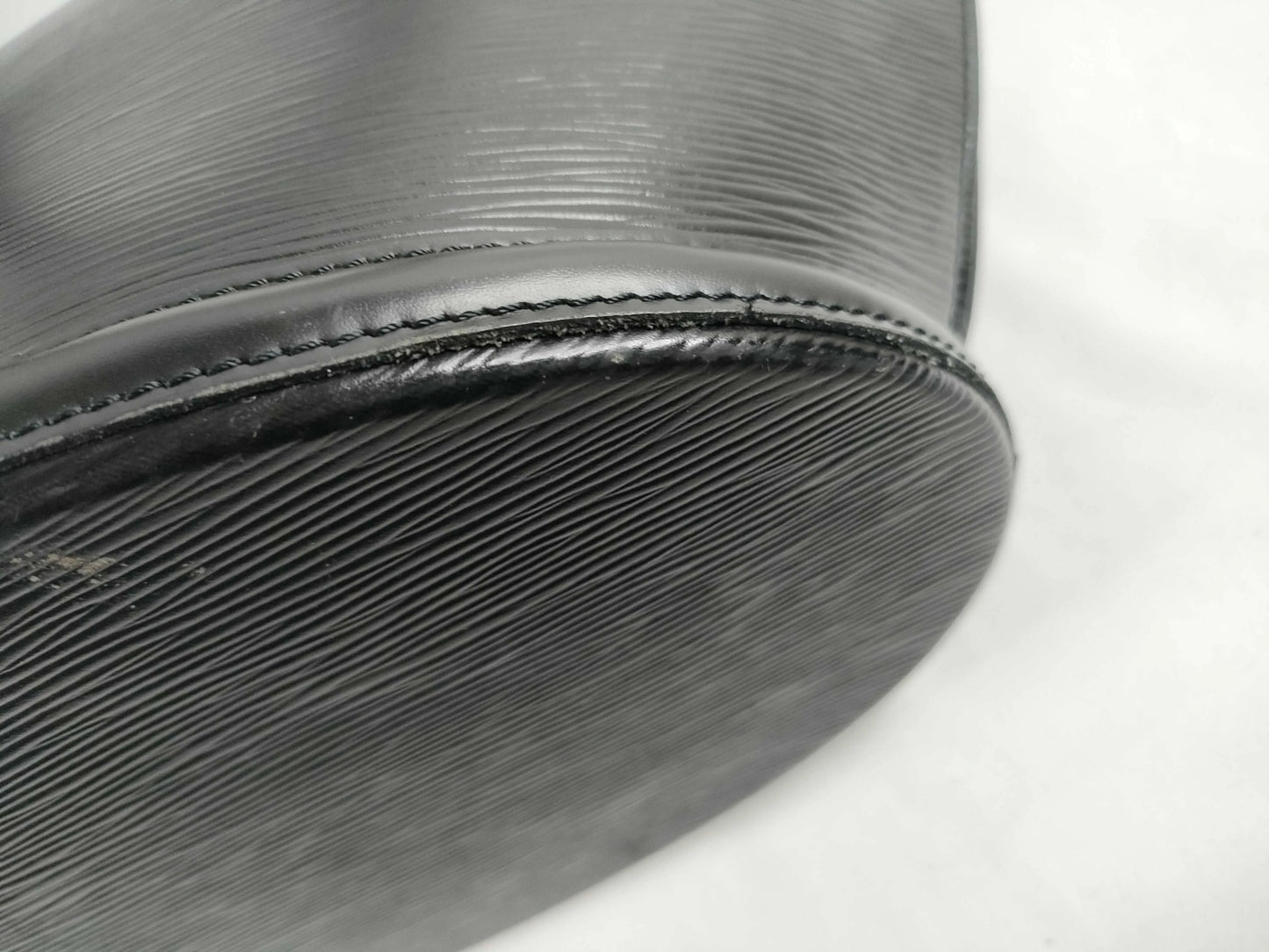 Louis Vuitton Saint Jacques Epi Leather, Black, Leather, Shoulder Bag