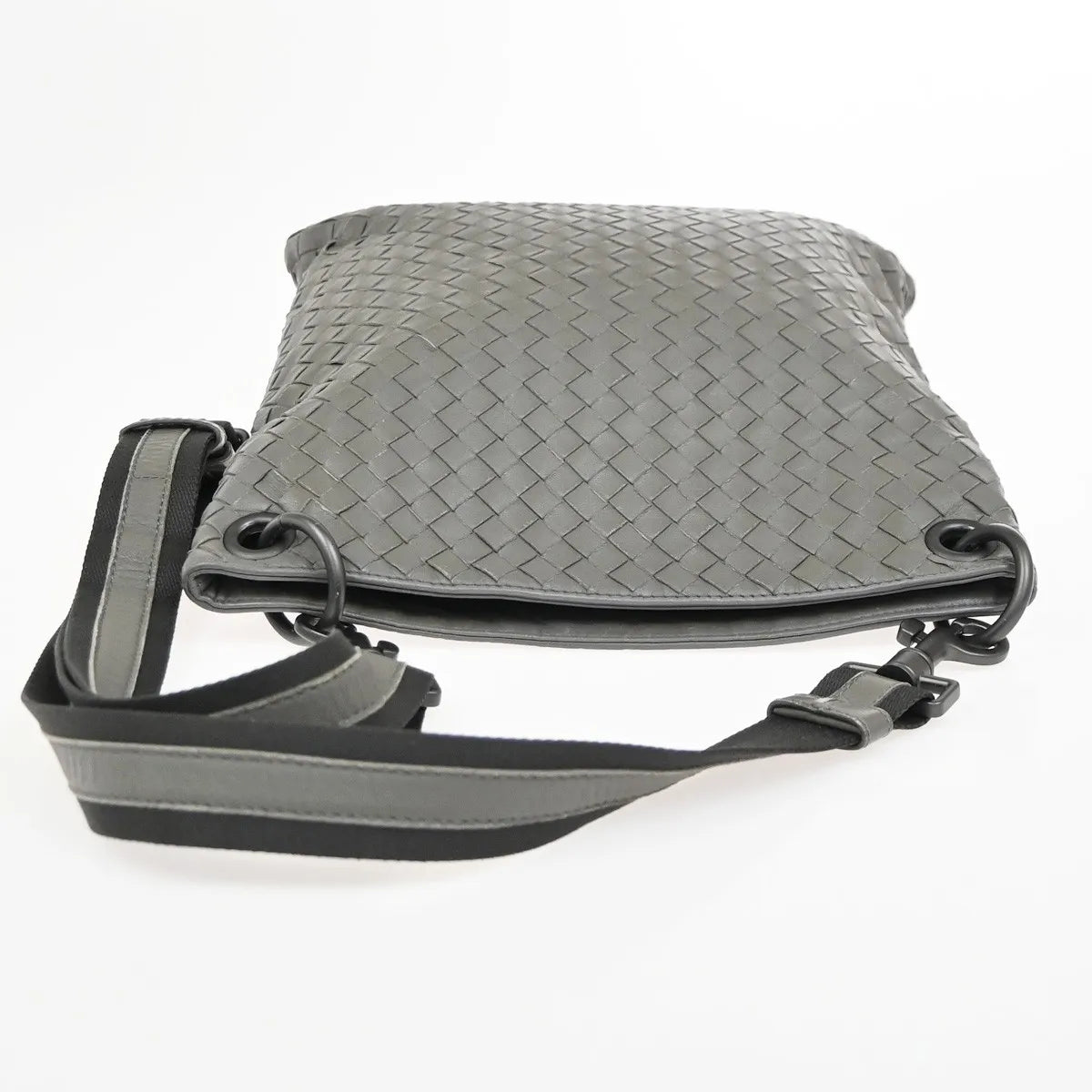 Bottega Veneta Flat Messenger Intrecciato Nappa, Gray, Leather, Shoulder Bag