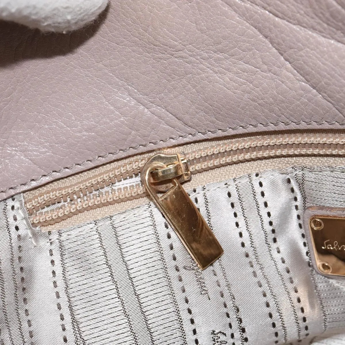 Salvatore Ferragamo Gancini Leather, Pink, Leather, Handbag