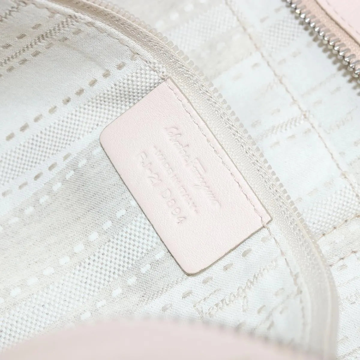 Salvatore Ferragamo Gancini Leather, Pink, Leather, Handbag