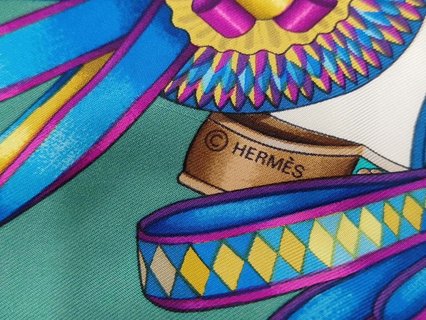 Hermes Carré 90 Silk multicolor, Multicolour, Silk, Scarf